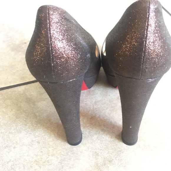 Authentic shoes for sale,  wore once and  in great condition - Picture 3 of 5